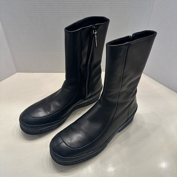 Gucci Black Ankle Boots Sleek Modern Design - Picture 1 of 14
